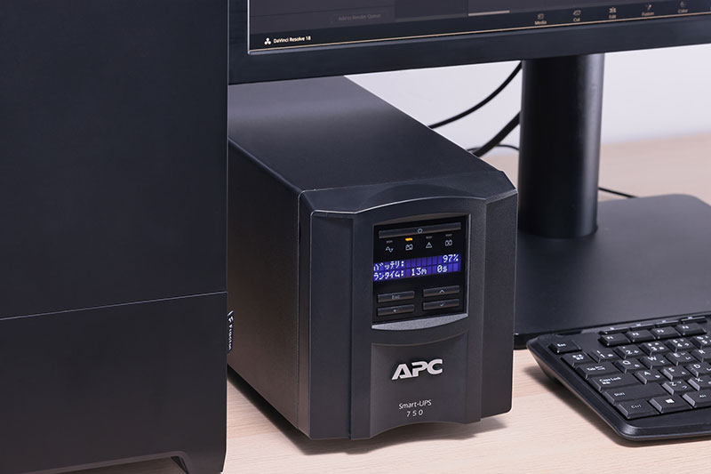 価格.com - [PR企画]APC「Smart-UPS SMT750J」でサーバーや