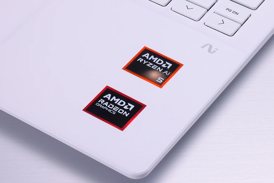 価格.com - [PR企画]次世代AI PC「HP OmniBook 7 Aero 13-bg」徹底レビュー