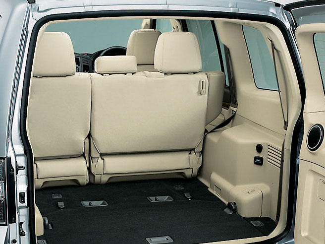 三菱 パジェロ 2006年モデル ショート VR-IIの価格・性能・装備