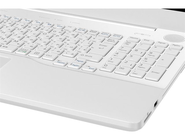 FMV LIFEBOOK AH42/B2 FMVA42B2W [プレミアムホワイト]の製品画像