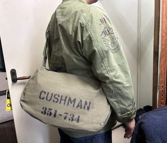 クッシュマン コットンキャンバス メッセンジャーバッグ - TRAVIS