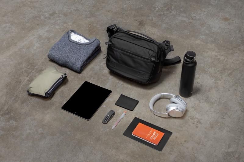 BLACK EMBER GRIP SLING (BLACK) - have a golden day!