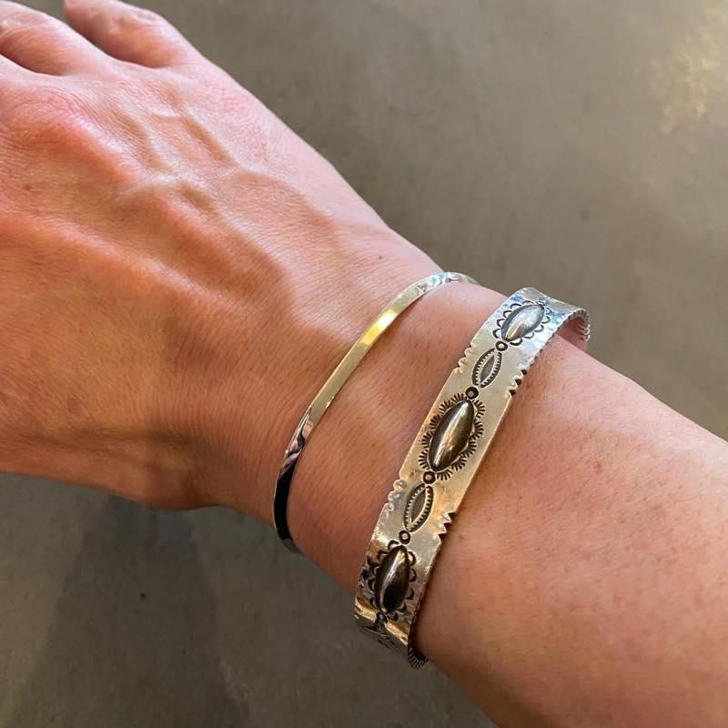 Extra Thin Triangle Bangle -Plain- | LARRY SMITH - ラリースミス