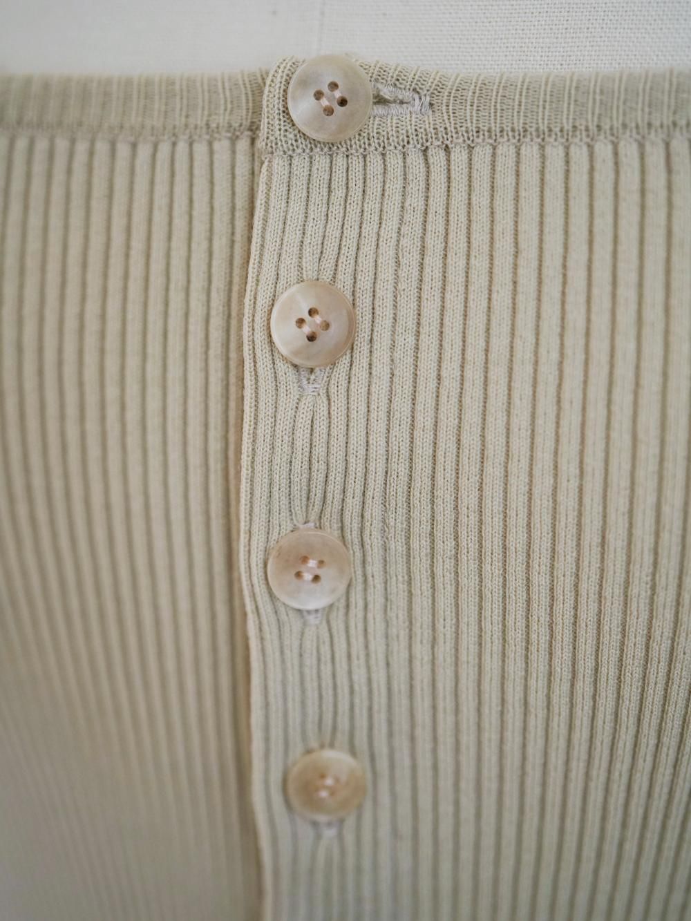 AURALEE SUPER FINE WOOL HIGH GAUGE RIB KNIT BANDEAU / LT.BEIGE - n e p