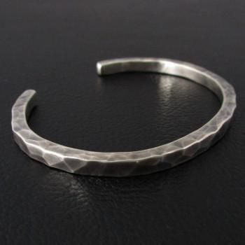 Atease/アティース タタキ シンプル ブレスレット