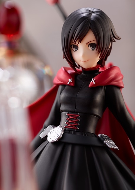 2ページ目：3DCGアニメ『RWBY』より、ルビー・ローズのフィギュアが
