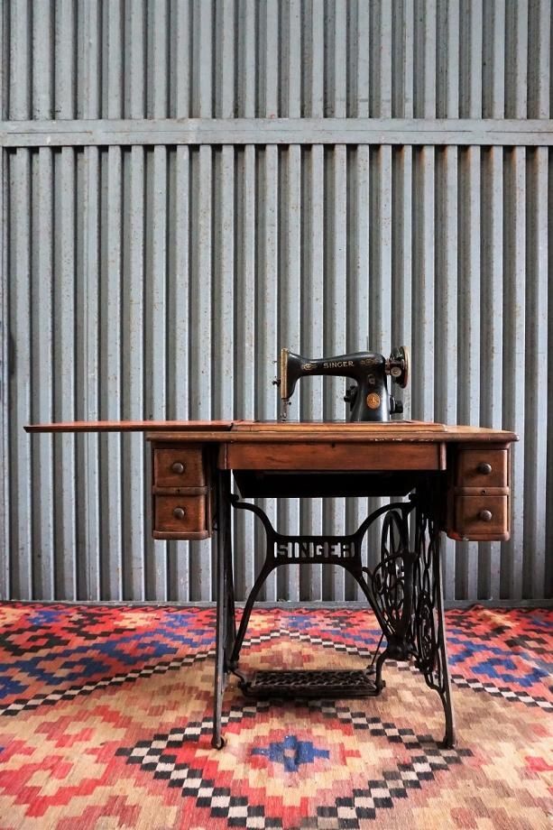 アンティーク SINGER社製 ミシンテーブル - アンティーク、ビンテージ