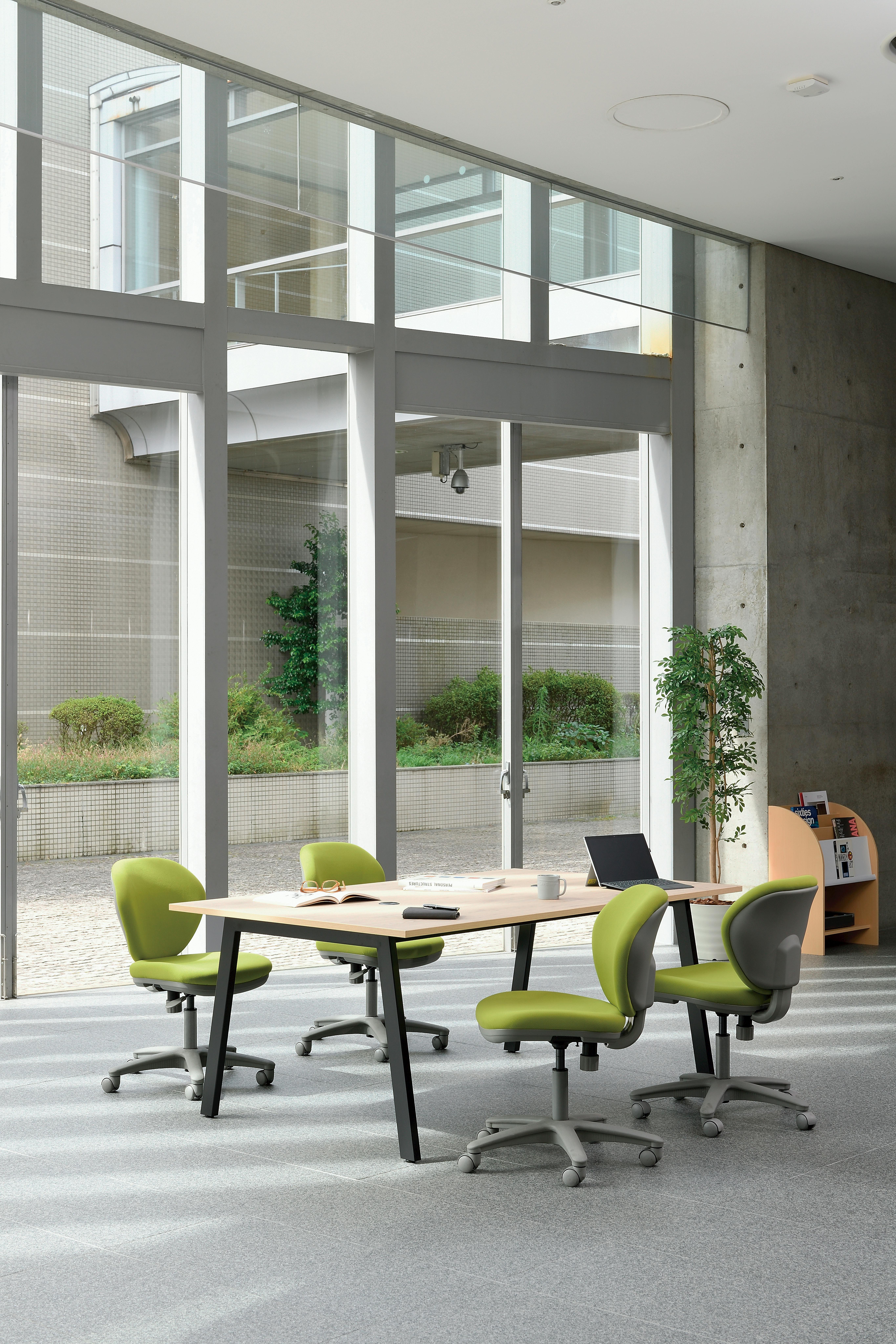 KOEKI 弘益 UTILITY ALPHA-G(GN)オフィスチェア グリーン 44×57×80-93