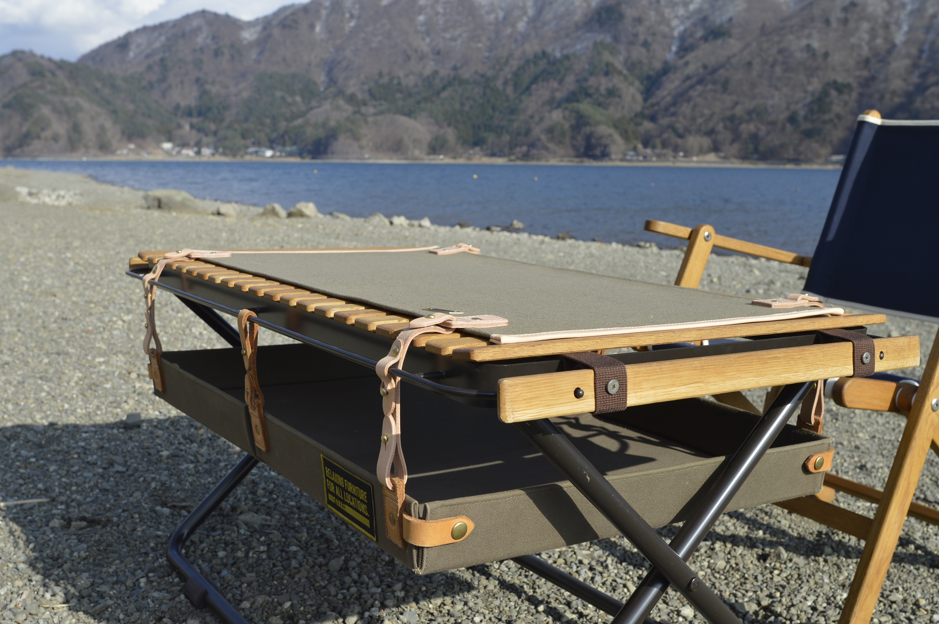 INOUT （イナウト） / Turtle Table top