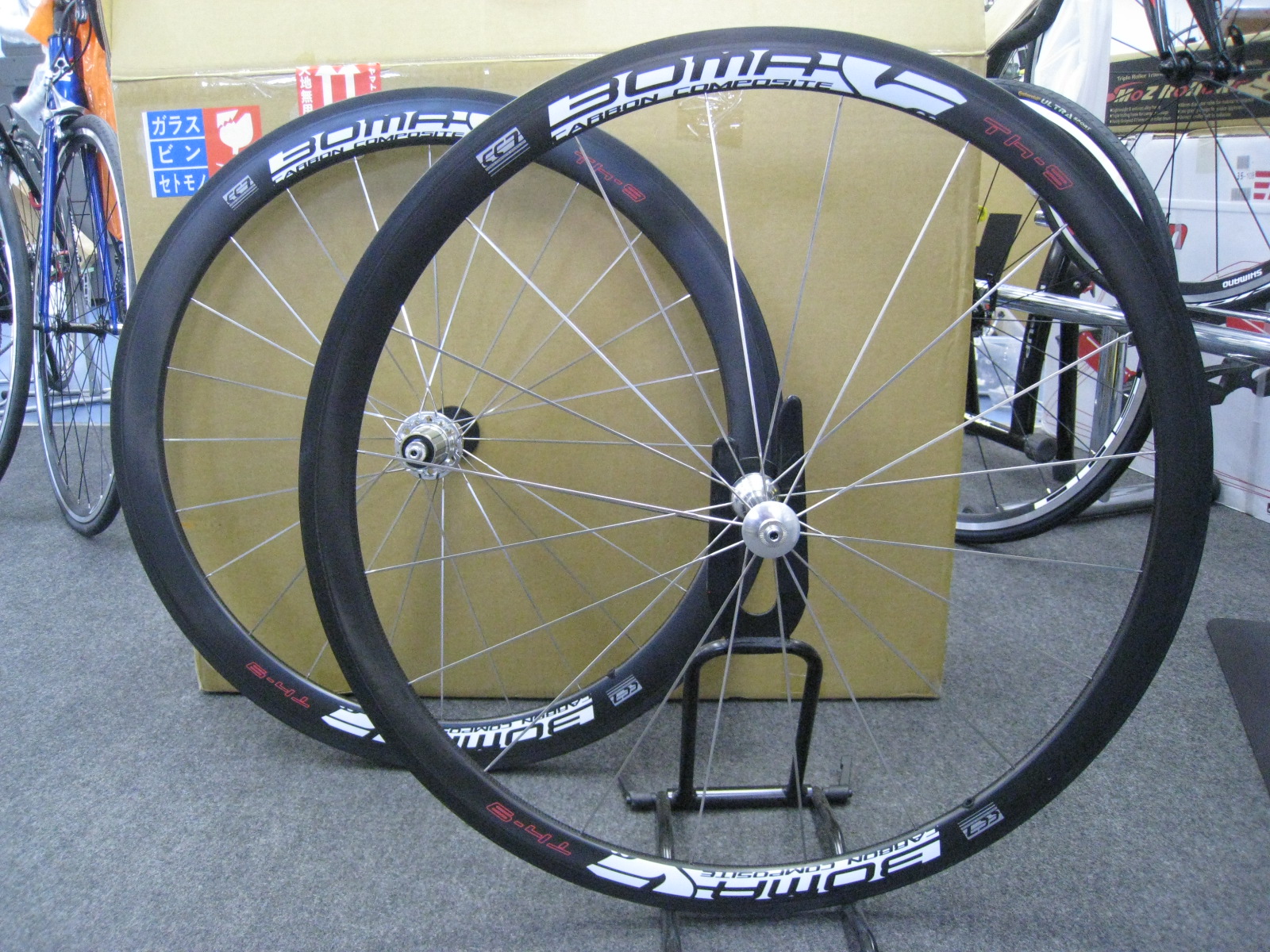 ボーマ TH-9 完組カーボンホイール （前輪） ボーマ BOMA TH-9