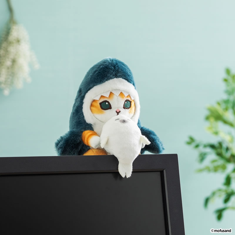 制作実績 - mofusand にゃんこが見守るデスクトップひっかけぬいぐるみ