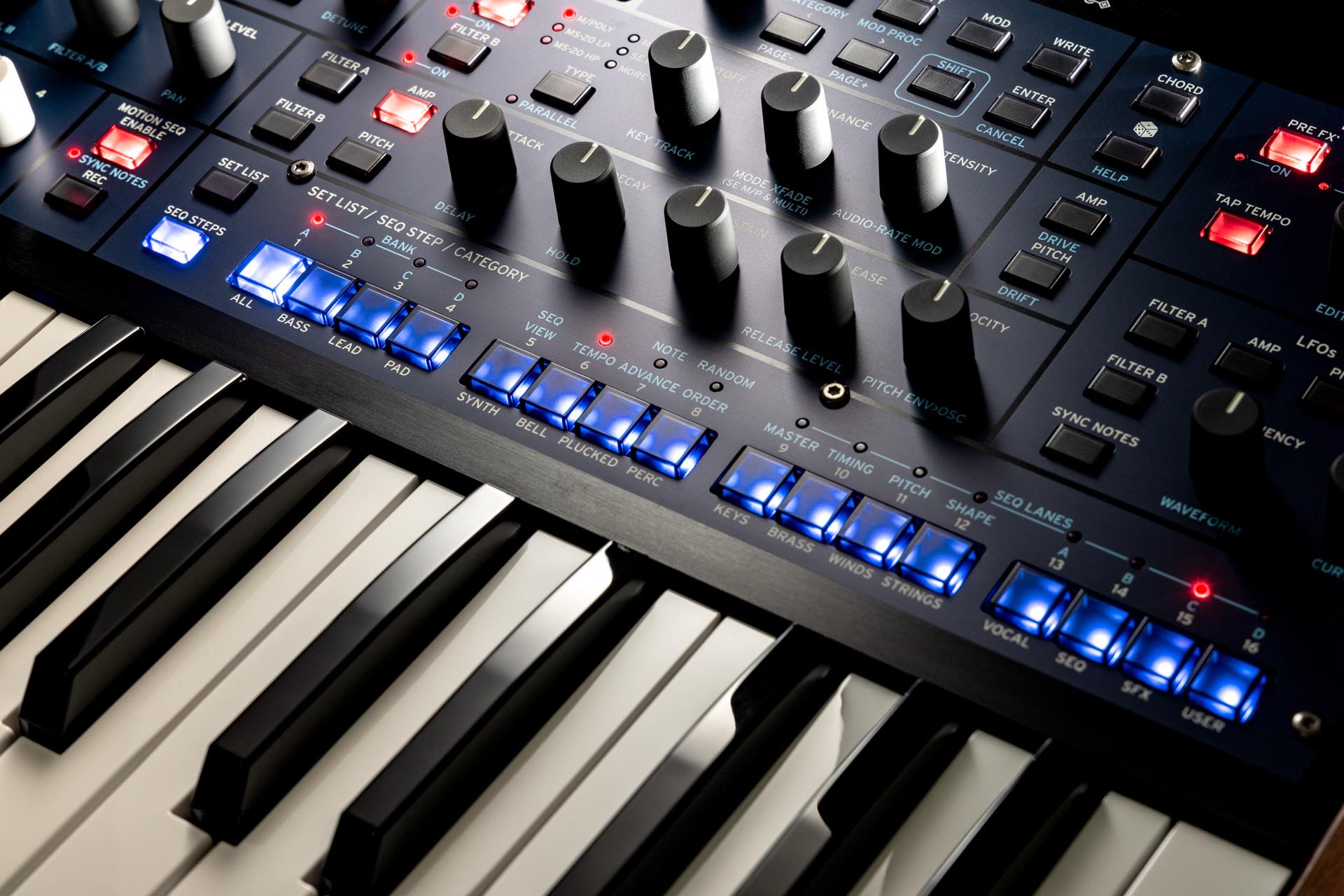 Korg MULTI / POLY | 伝説的なMono/Polyの遺産を継ぐ次世代