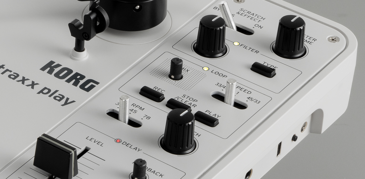KORG handytraxx play | 多機能なポータブル・レコードプレーヤー