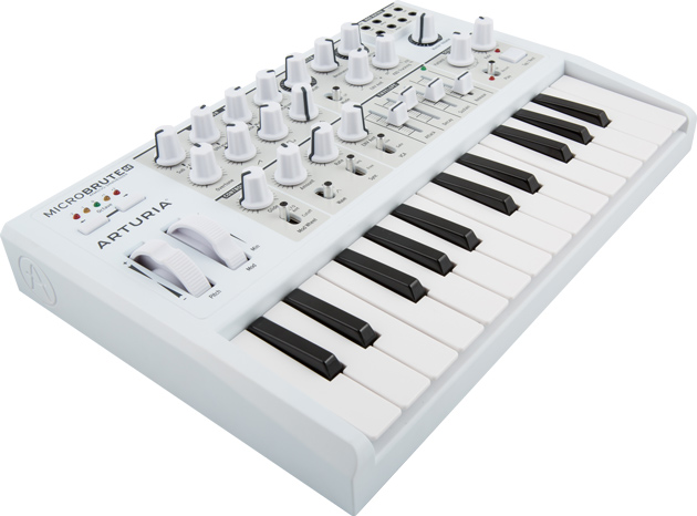 コンパクトなミニ鍵盤アナログシンセサイザーMICROBRUTEのスペシャル