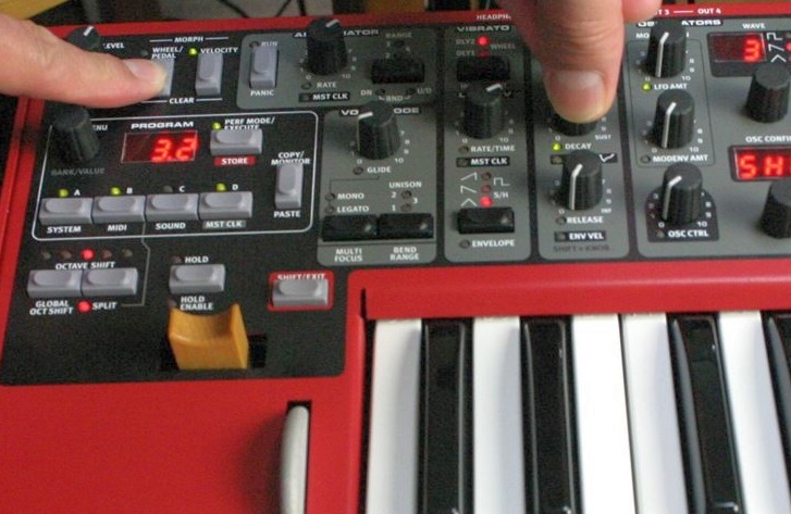 レビュー】バーチャル・アナログ・シンセサイザーNord Lead A1を試して