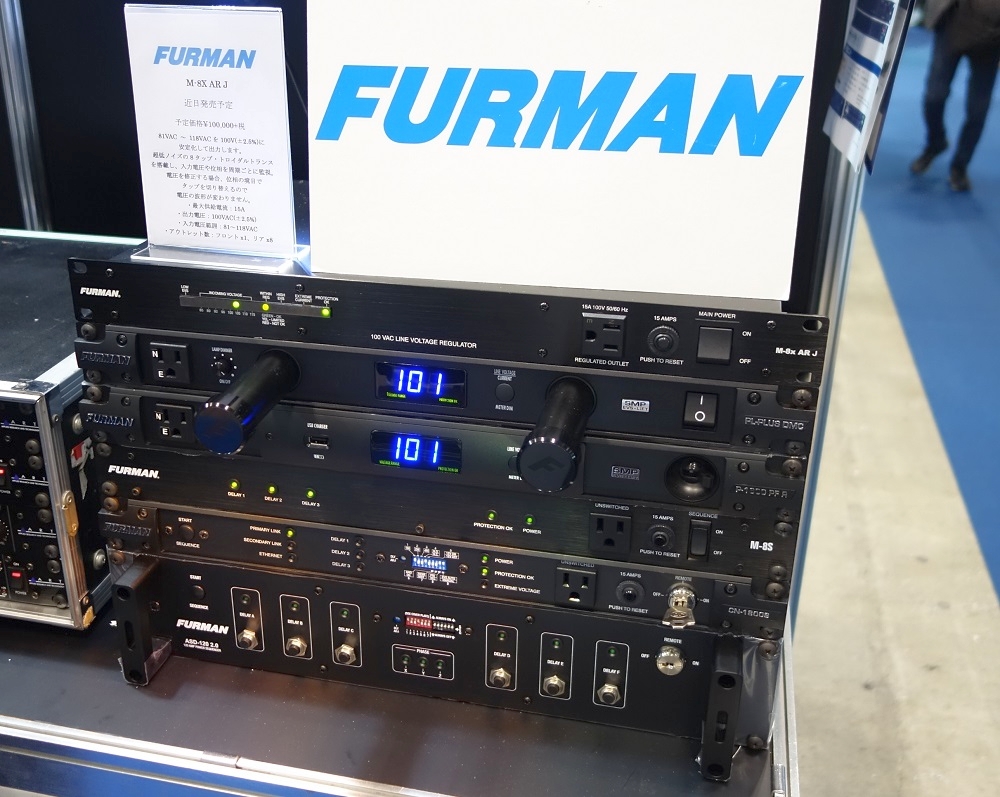FURMAN M-8X ARJ | 電源を100Vに安定化するヴォルテージ