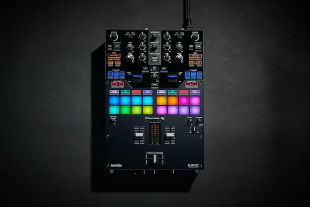 Pioneer DJ DJM-S7 | スクラッチスタイル2ch パフォーマンスDJミキサー