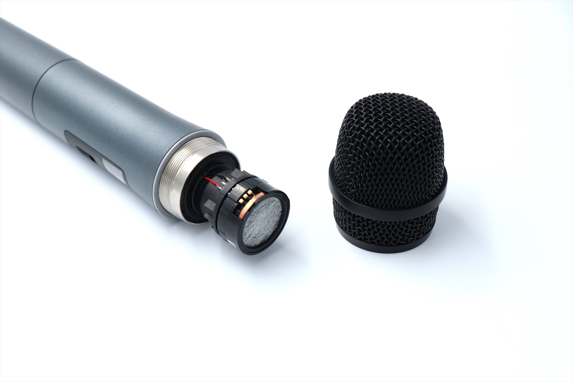 簡単セッティングでプロ仕様のサウンド | ワイヤレスマイク SENNHEISER