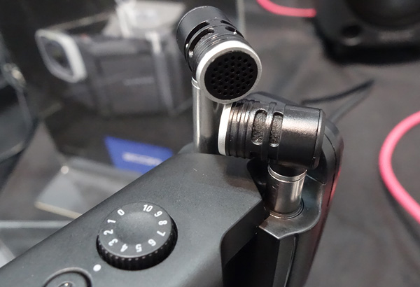 ZOOM Q4n レビュー！音楽用途の小型ビデオレコーダーなら文句なしの