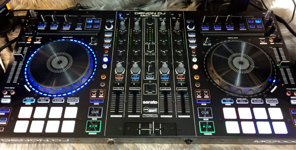 DENON MC7000 レビュー！パソコンが2台接続できるDJコントローラー