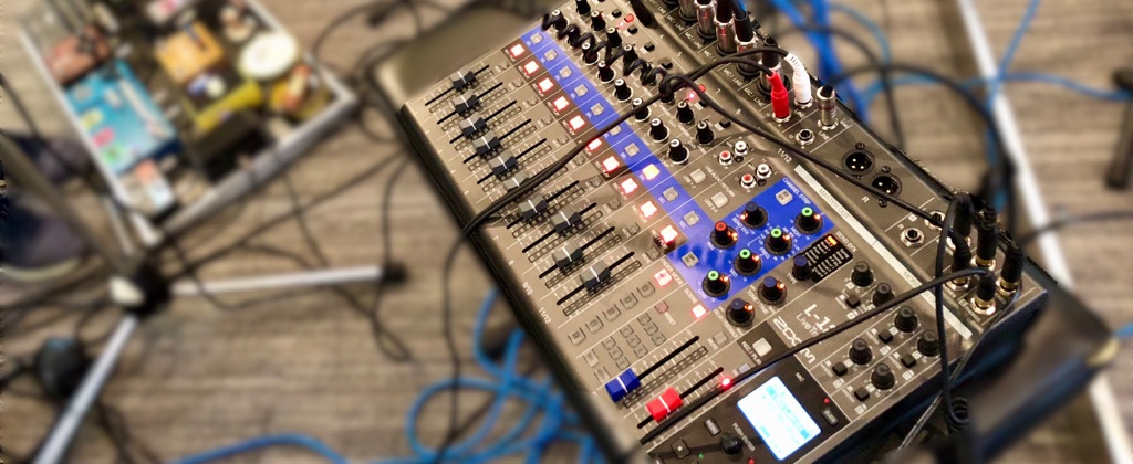 実録！ZOOM LiveTrak L-12 でバンド録音 | Digiland（デジランド）