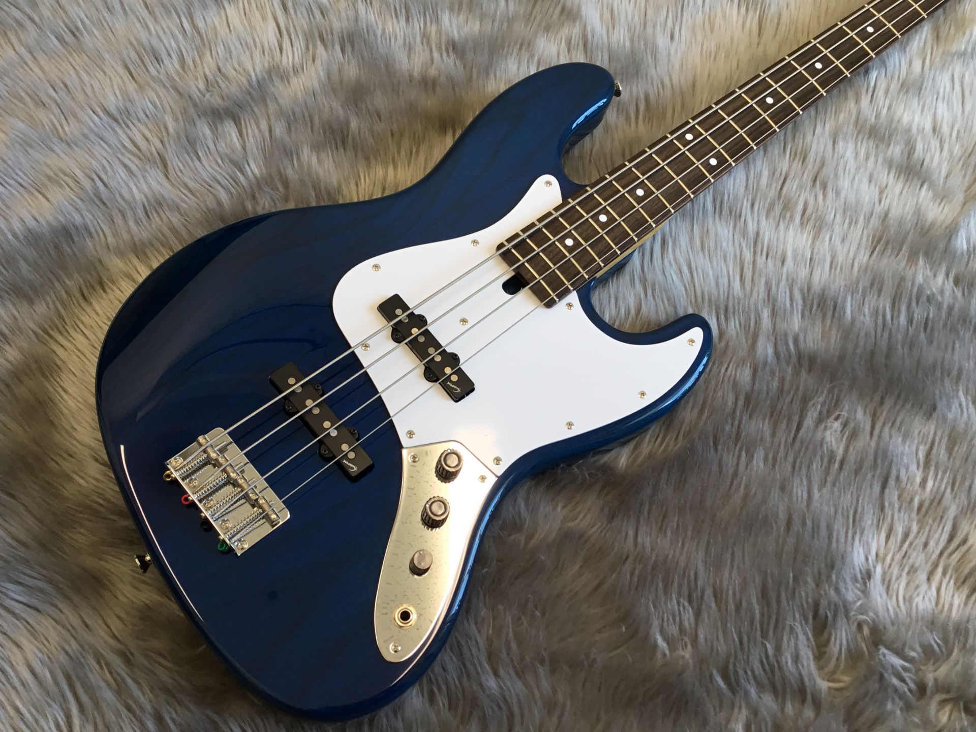 エレキベース】国産メーカーmoon JB-4 LIMITEDが新入荷！｜島村楽器