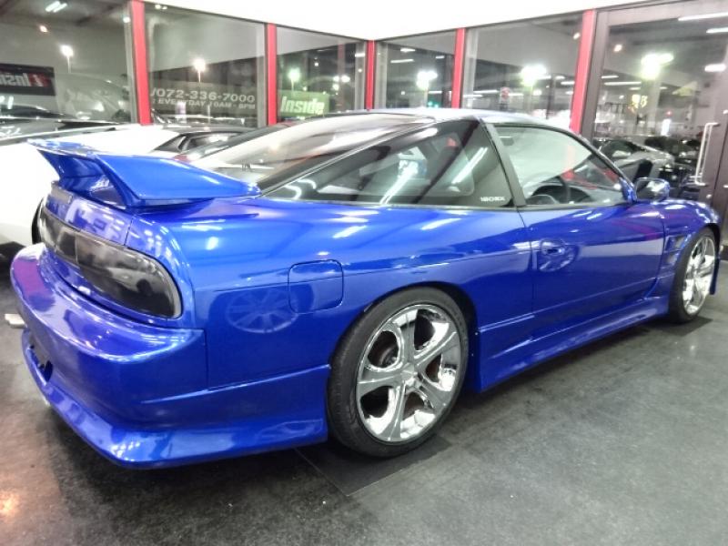NISSAN 180SX - 国産・輸入車スポーツカー専門店 - インサイド