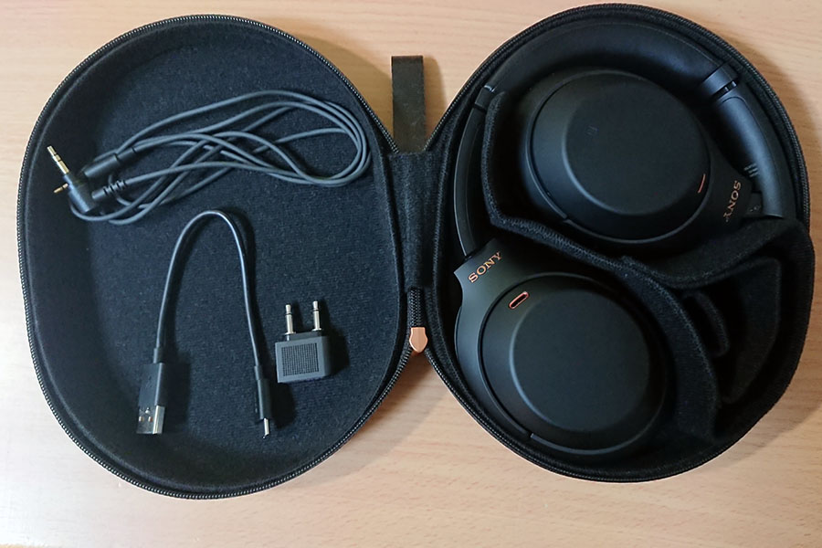 子供が騒ぐ家でも集中できるよう、ソニーのノイズキャンセリング