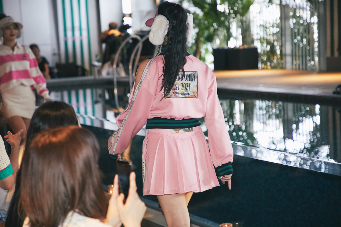 姉妹で運営のゴルフブランド「ACEANDRARE」 人気の秘訣はサイズや