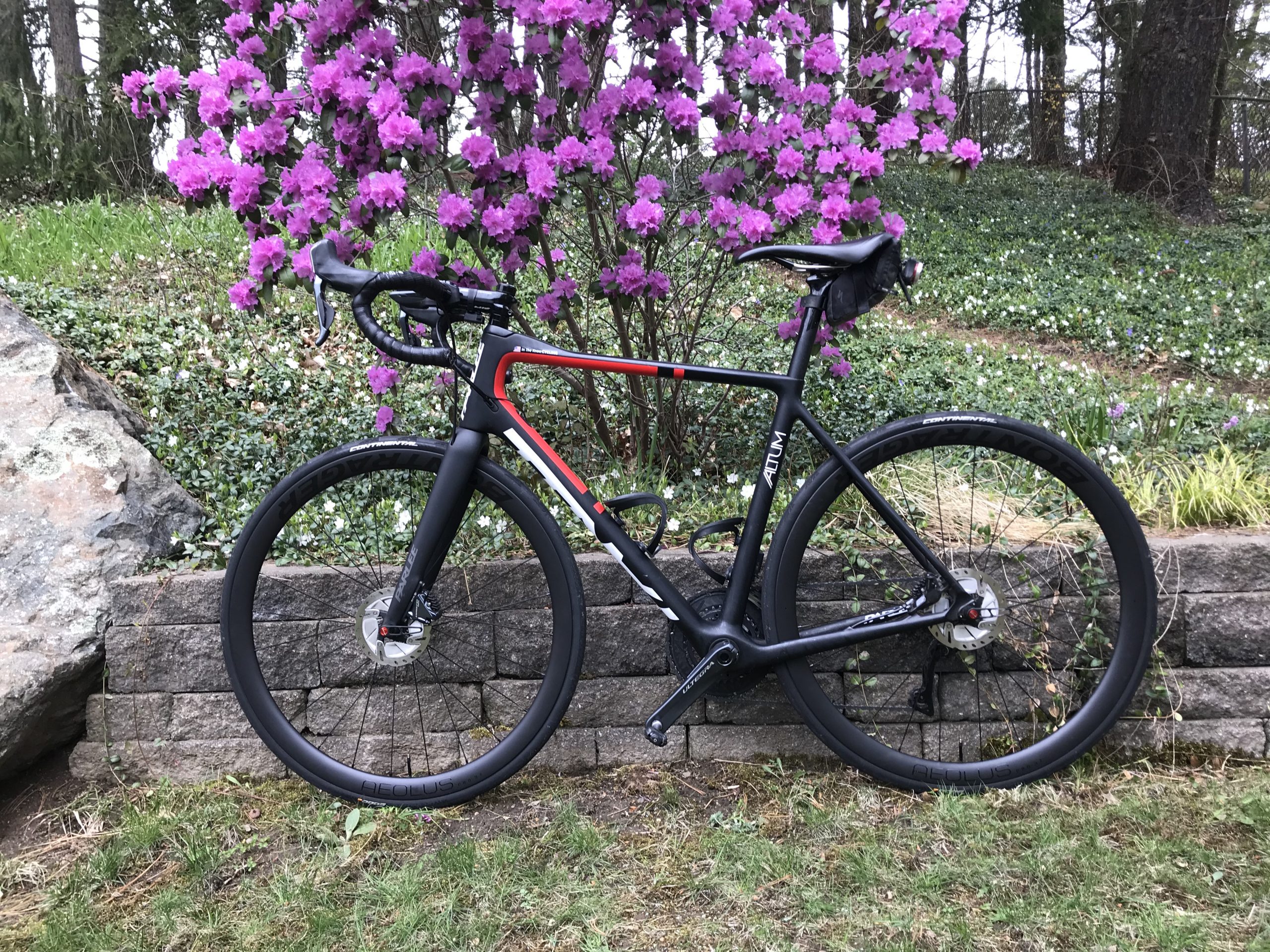 BONTRAGER AEOLUS PRO 37 - BEST VALUE FOR TUBED CLINCHER TIRE USERS