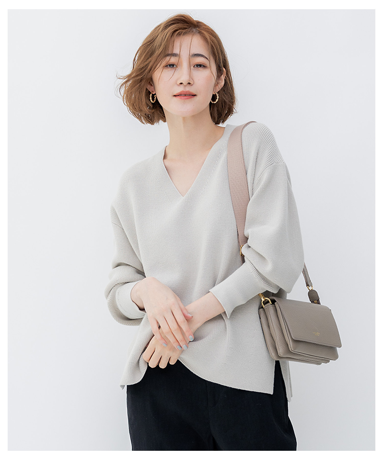 洗える】コンパクトコットンポリエステル Vネック ニット