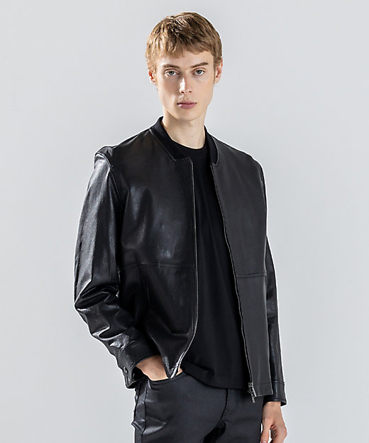 新素材【シャツ感覚で羽織れる軽さ】シュリンクエアレザー ブルゾン