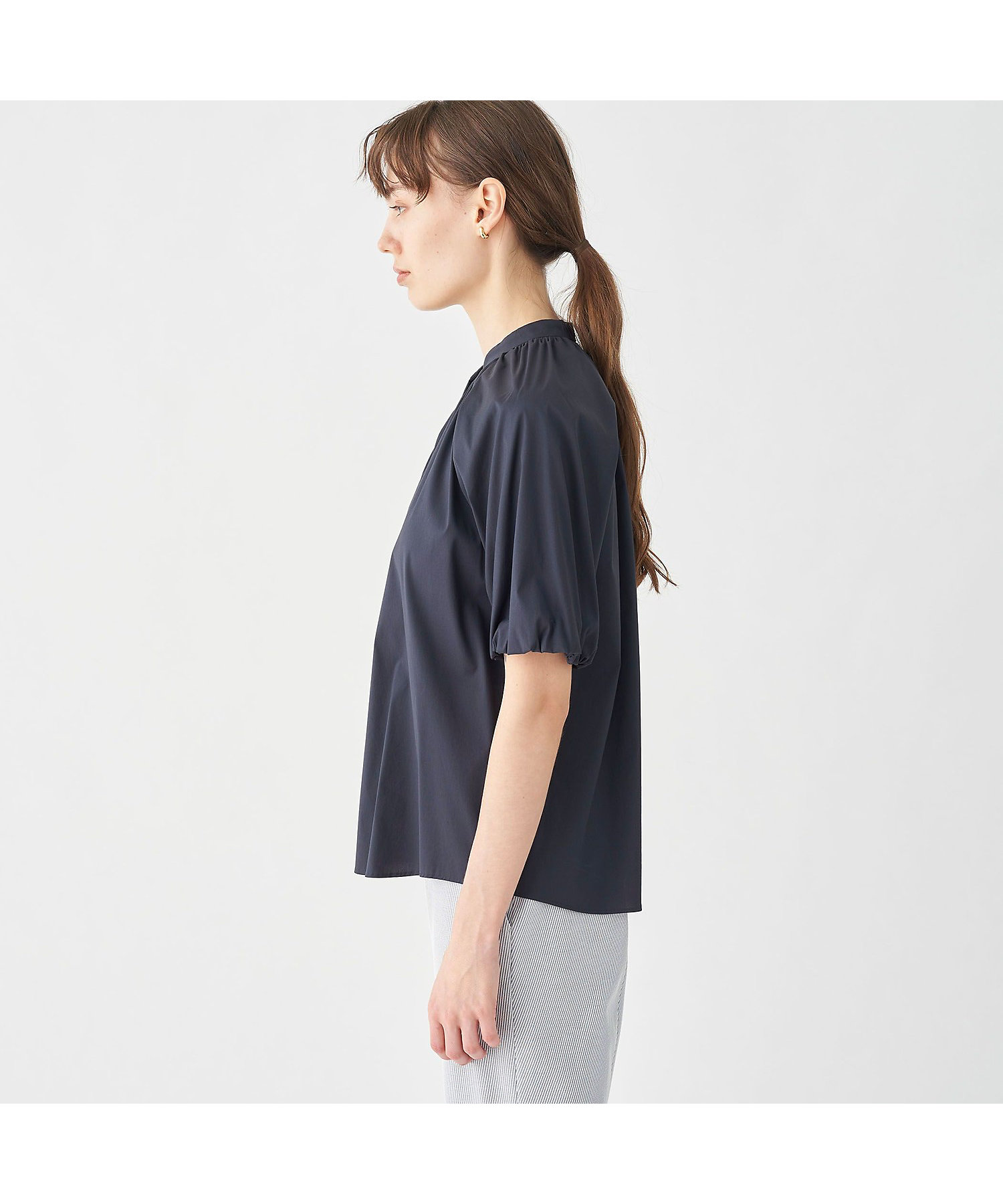 ストレッチブロード パフスリーブブラウス | maison TOMORROWLAND