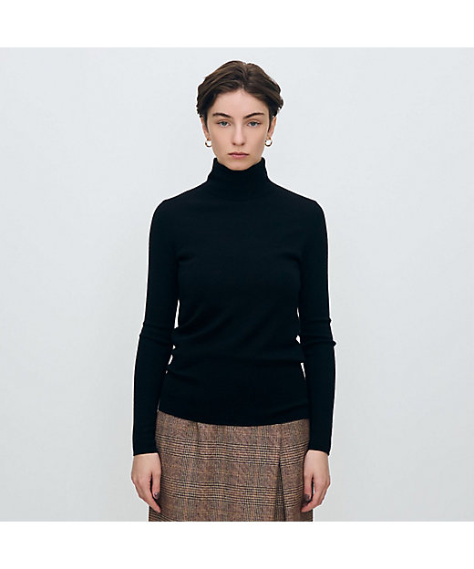 エクストラファインウール タートルネックプルオーバー | maison