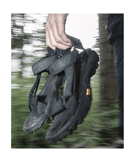 ビブラムソール テレキックス ライト スポーツサンダル | AIGLE