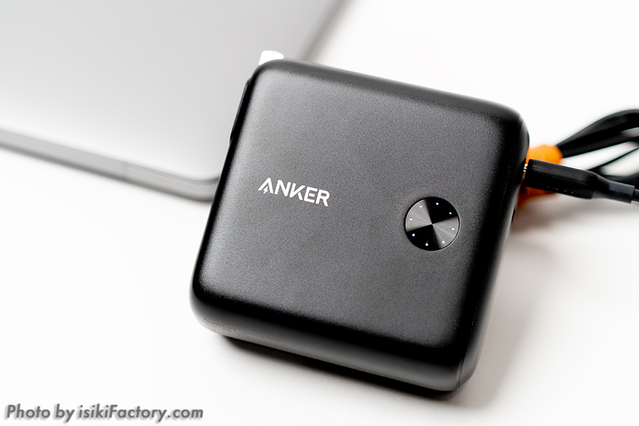 MacBookもいける！『Anker PowerCore Fusion 10000』最強の充電器一