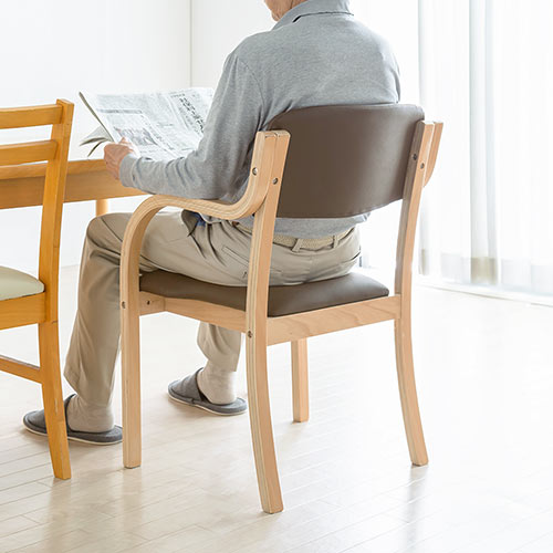 介護椅子 ダイニングチェア 木製フレーム PVCレザー座面 ブラウン EEX
