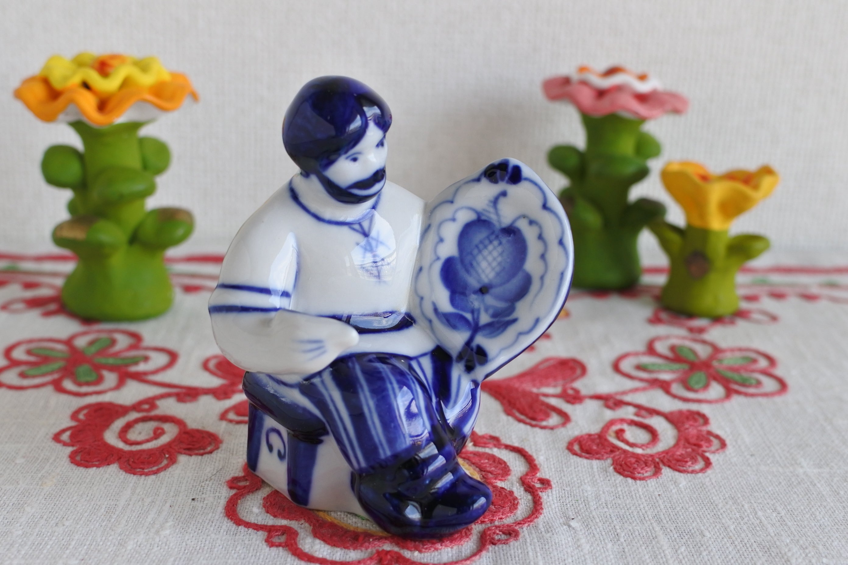 グジェリ陶器 グジェリ職人 ロシアの陶器 フィギア 陶器人形 ロシア