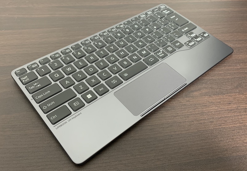富士通のタッチパッド付きワイヤレスキーボード「LIFEBOOK UH Keyboard