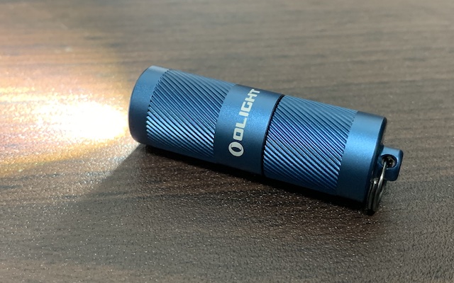OLIGHT(オーライト)の超小型LEDライト「i1R2 PRO」をレビュー | いわっ