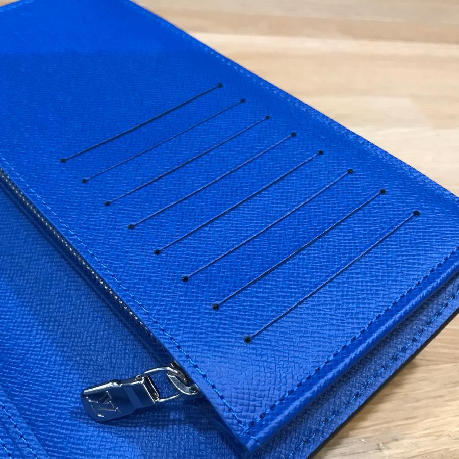 LOUIS VUITTON（ルイ・ヴィトン） 【未使用】 タイガ Vシェイプ