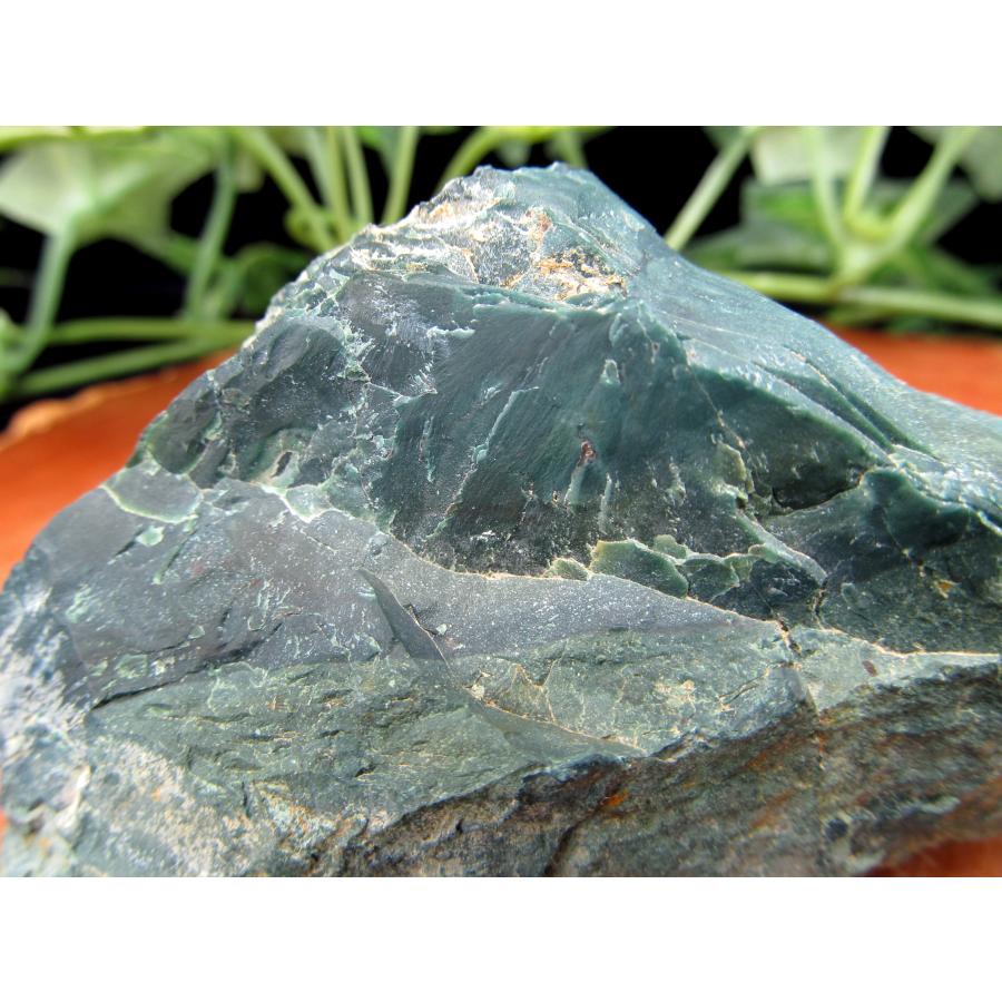 高品質 濃い緑 出雲石 碧玉 原石 深緑タイプ 86g 幅79mm 大地のパワー