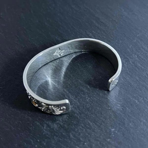 FIRST ARROW's（ファーストアローズ） K18付 平打12mm カラ草彫り