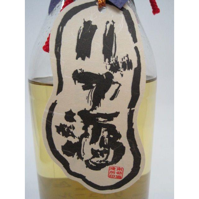 終売品】【ハブ入り】 南都酒造 ハブ入りハブ酒 800ml □注意事項を