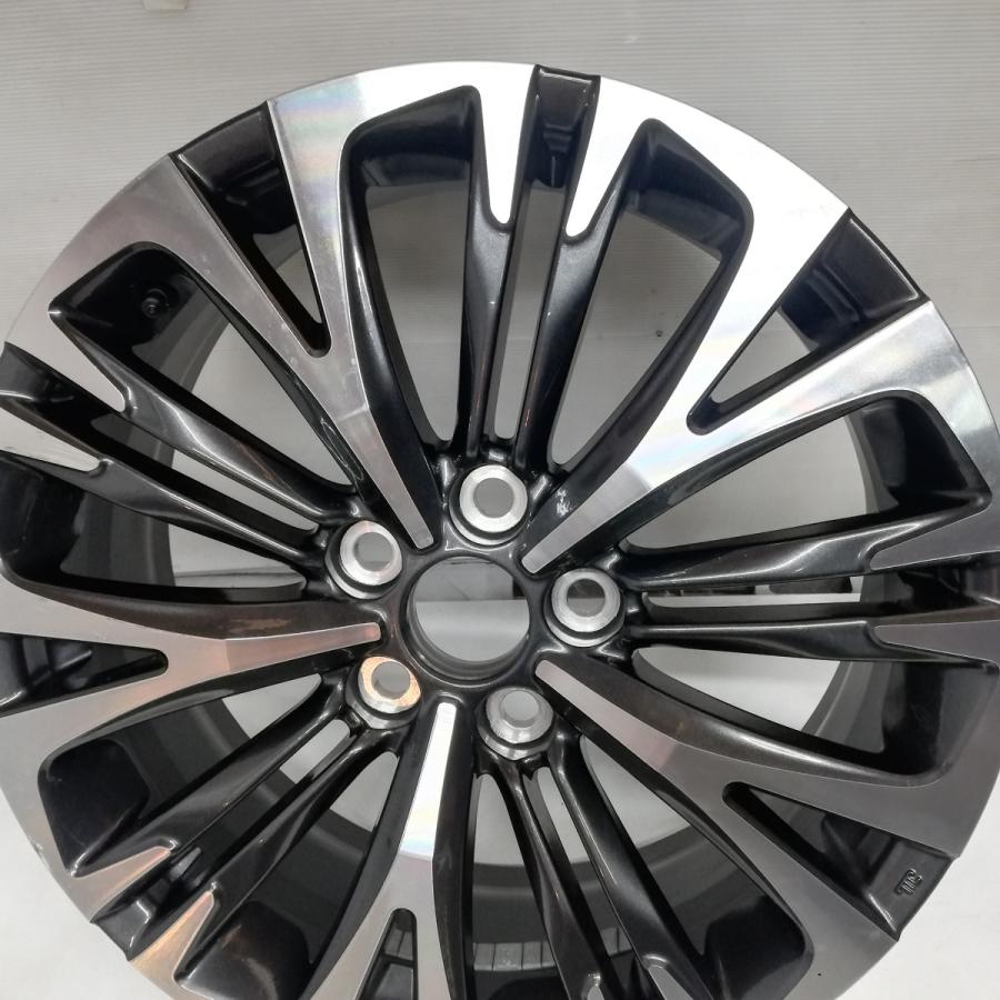 ☆ヤリスクロス 純正 ホイール☆ 18x7J トヨタ ヤリスクロス 5H -114.3