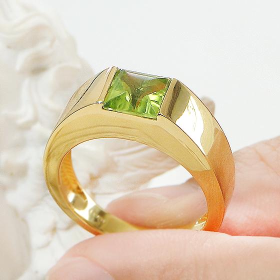 Classic CHESS（クラシックチェス） K18YG スクエア カラーストーン