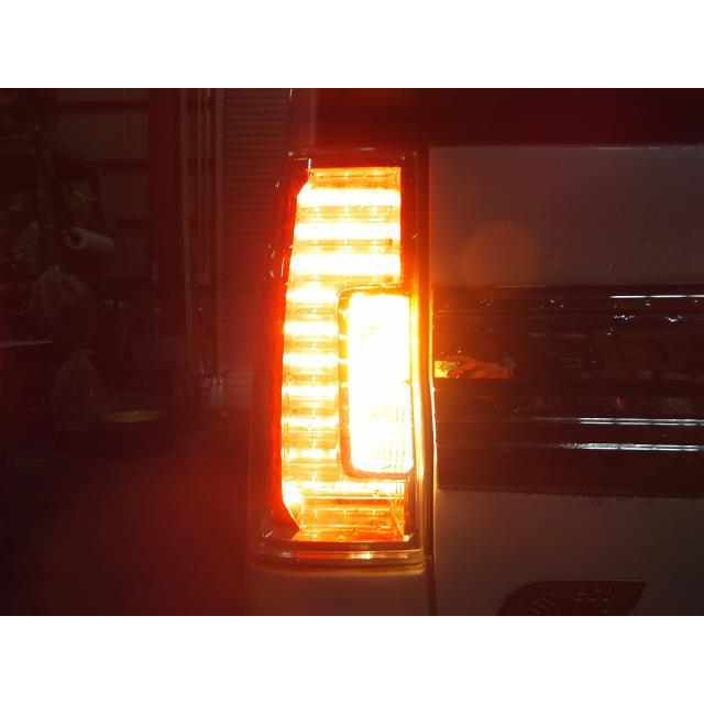 タント DBA-LA600S 左テールランプ ブレーキランプ ストップランプ