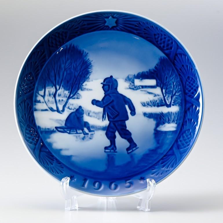 ROYAL COPENHAGEN（ロイヤルコペンハーゲン） イヤープレート 皿立て