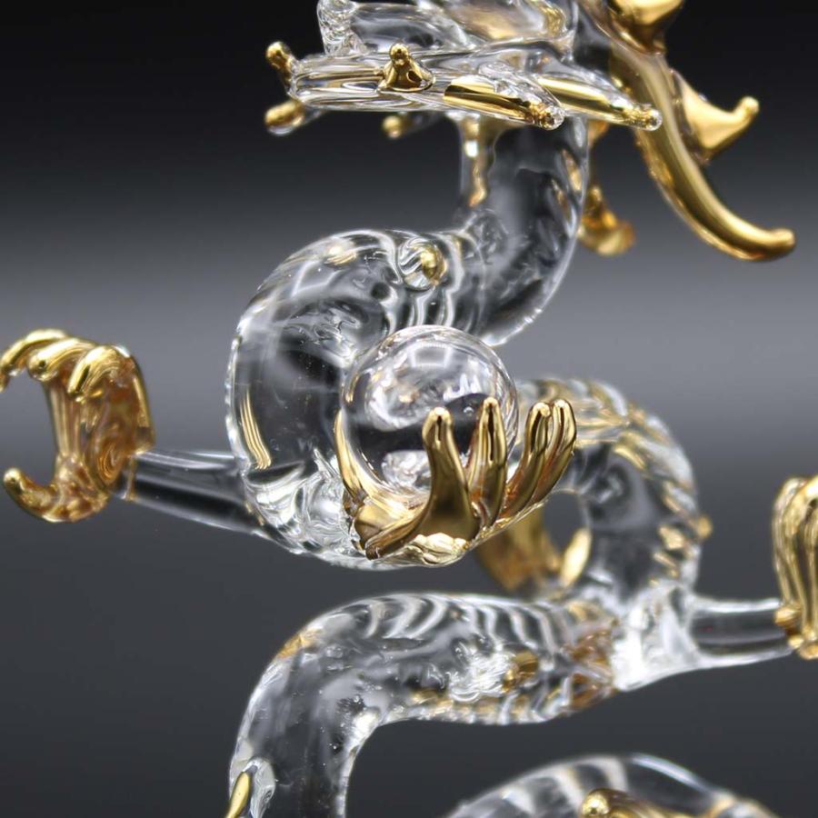 昇龍 ガラス細工 龍の置物 Sサイズ 水晶玉付き 風水 縁起物 金彩色