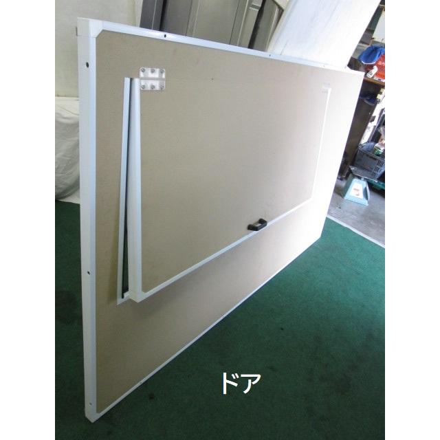 ダンボール製簡易防音室「だんぼっちグランデ」内部に吸音材貼付 引取